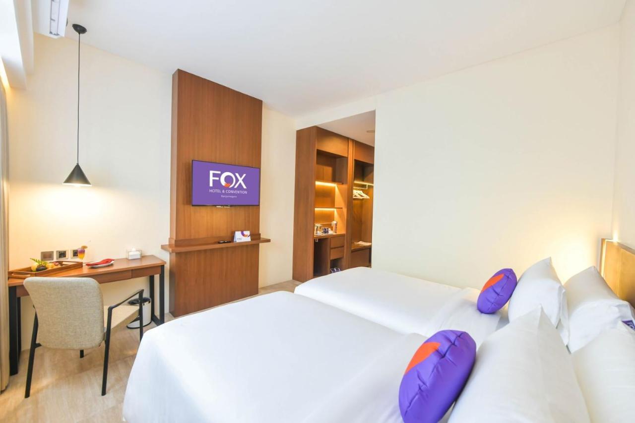 Fox Harris Hotel & Convention Banjarnegara Bagian luar foto