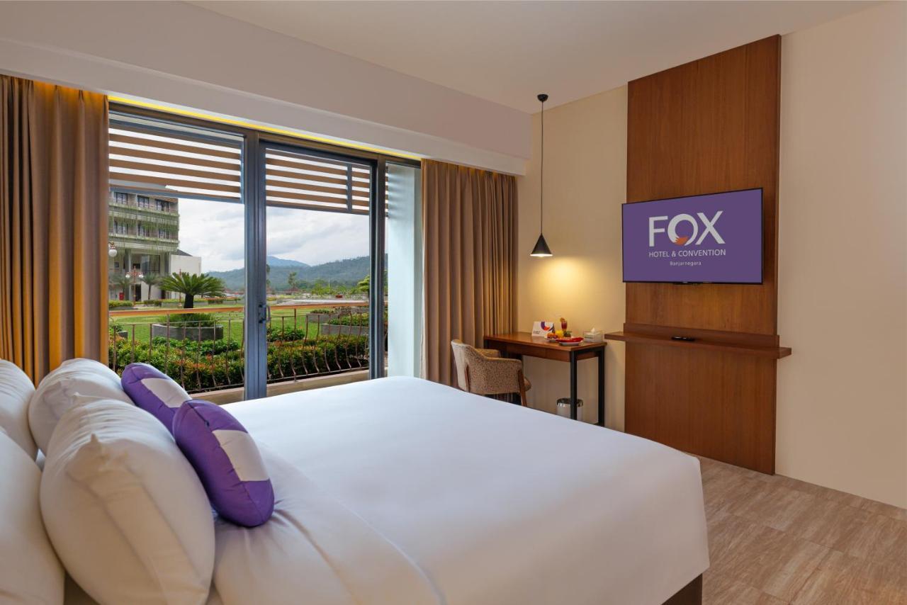 Fox Harris Hotel & Convention Banjarnegara Bagian luar foto